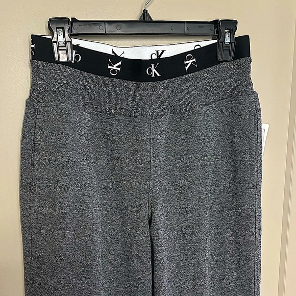calvin klein wide leg sweatpants 🩶 - Picture 1 of 3